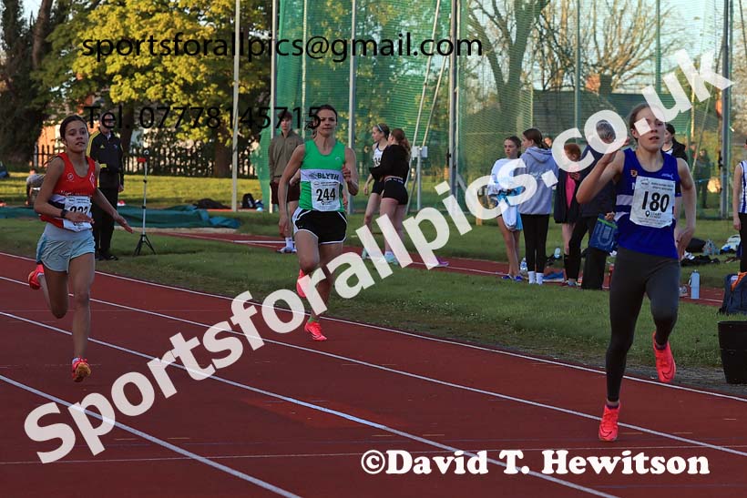 150 metres, 2024 NEGP 1, Monkton Stadium, Jarrow. Photo: David T. Hewitson/Sports for All Pics